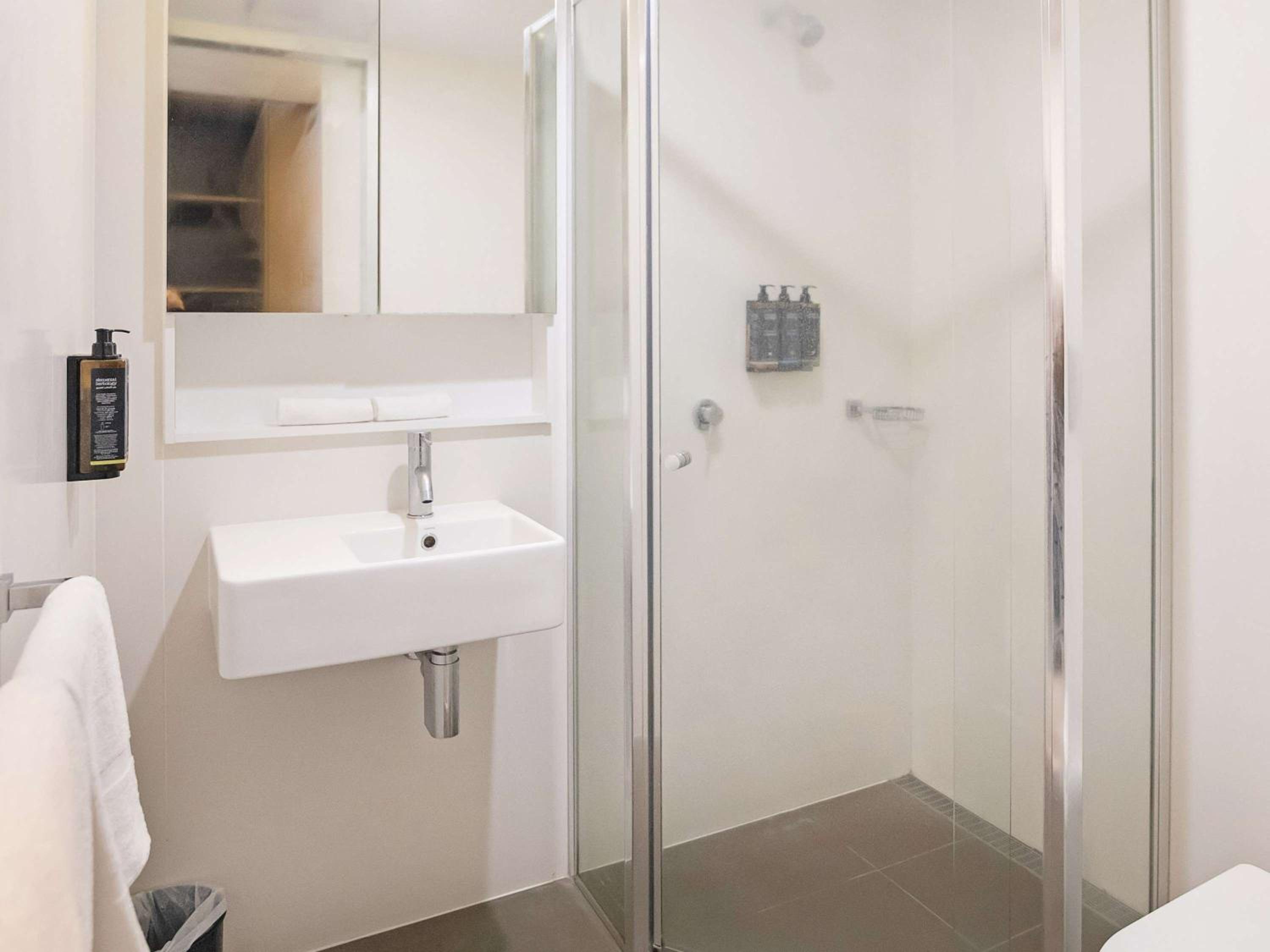 ibis darwin airport hotel