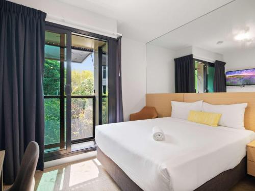 ibis darwin airport hotel