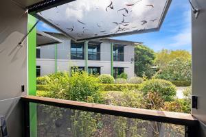 ibis darwin airport hotel