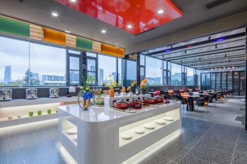 ibis kunming south railway station hotel
