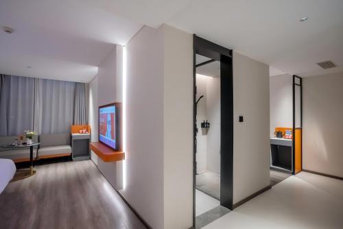 Ibis Lijiang Old Town Qixing Street Branch,,3 star