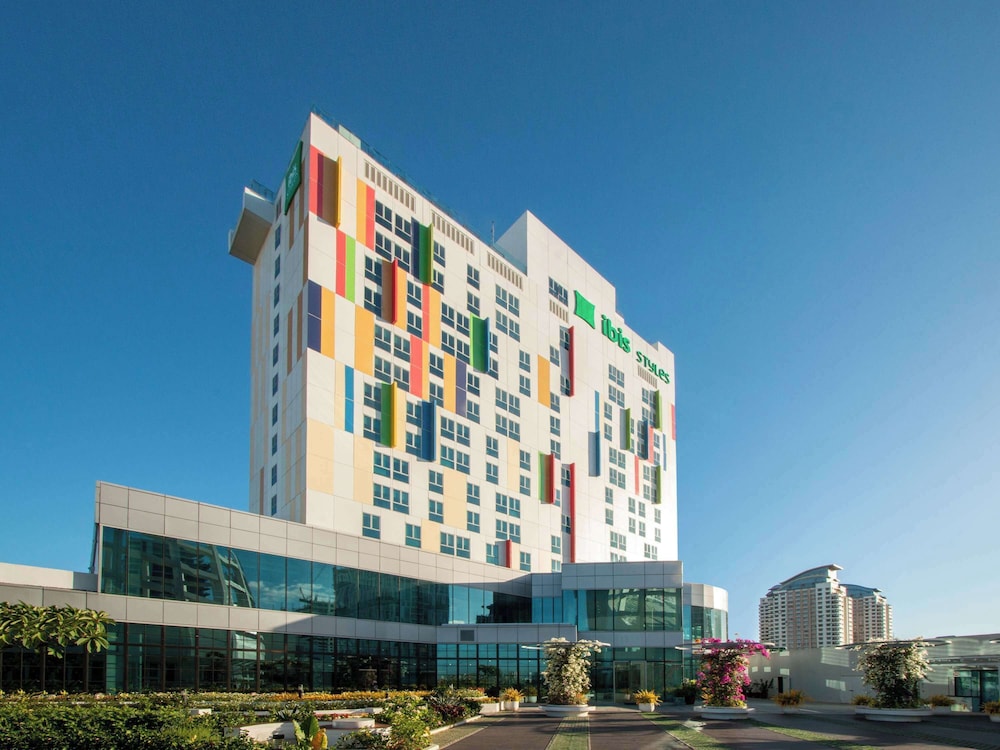 ibis styles manila araneta city
