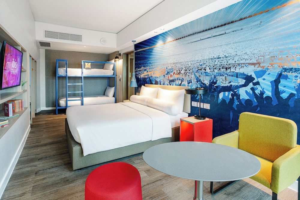 ibis styles manila araneta city