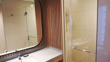 ibis styles serpong bsd city