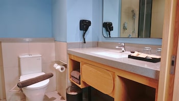 ibis styles serpong bsd city