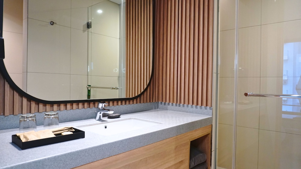 ibis styles serpong bsd city