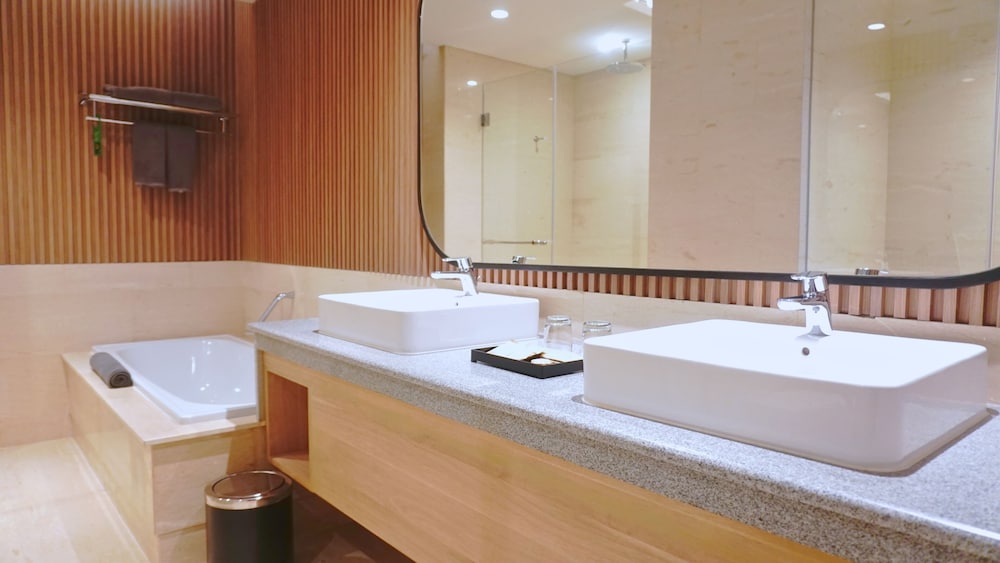 ibis styles serpong bsd city