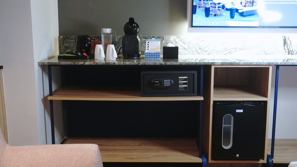 ibis styles serpong bsd city