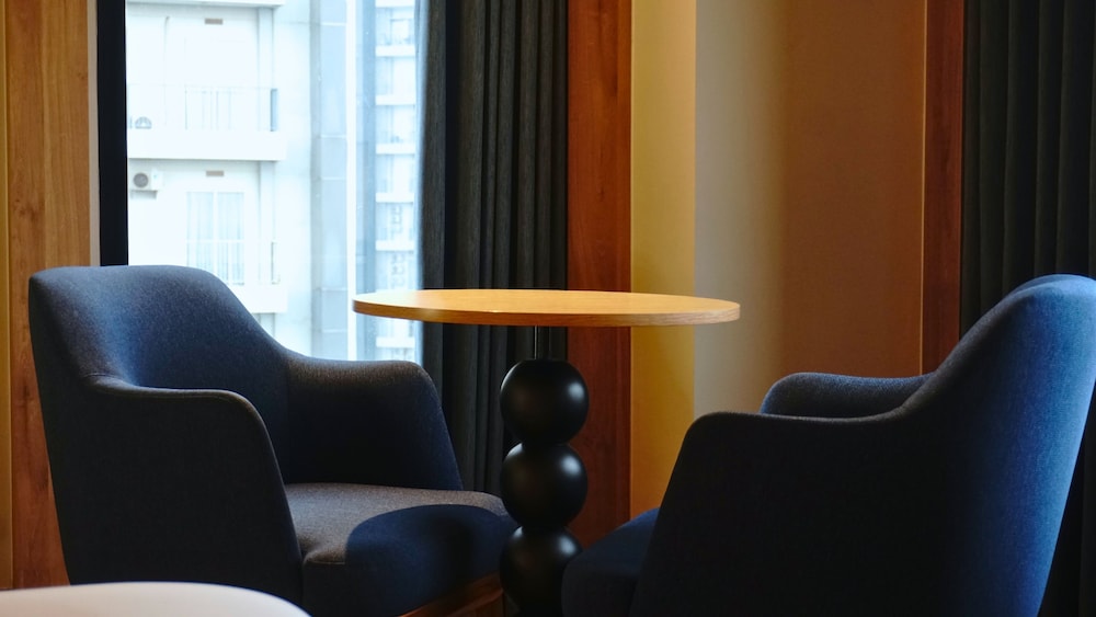 ibis styles serpong bsd city