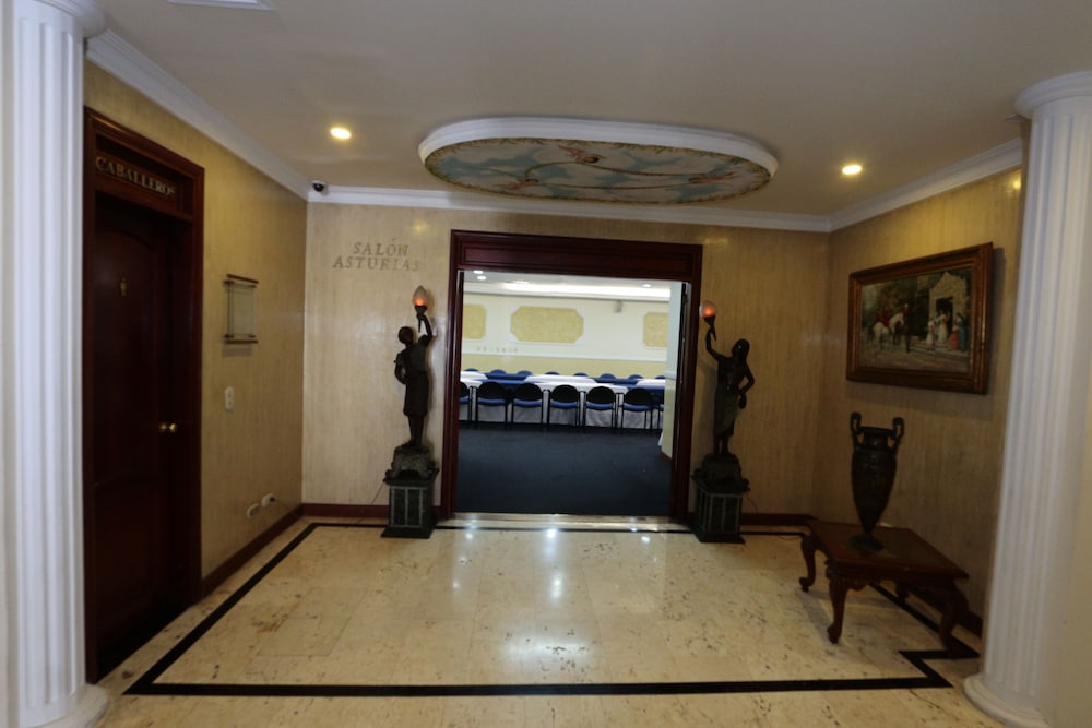 hotel castilla real