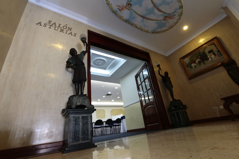 hotel castilla real