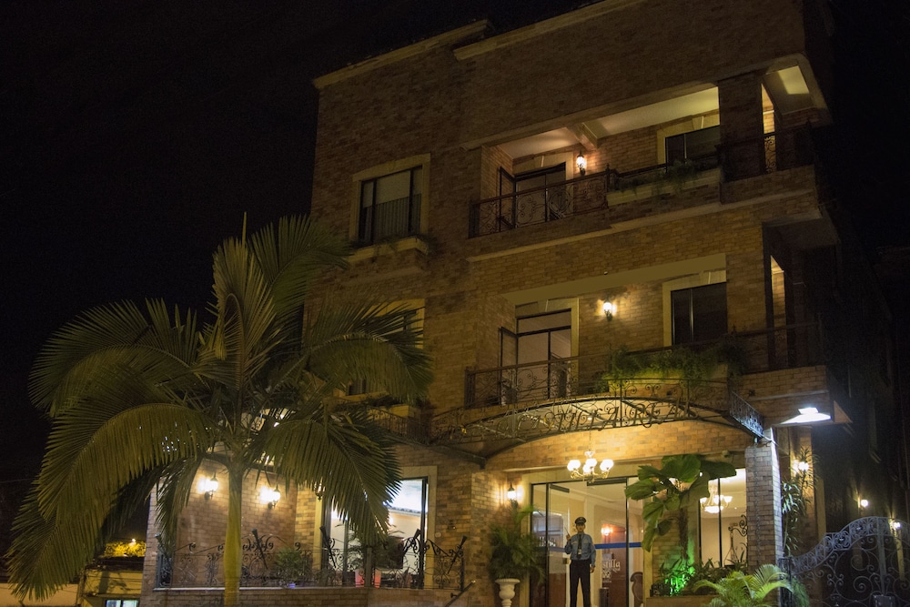 hotel castilla real