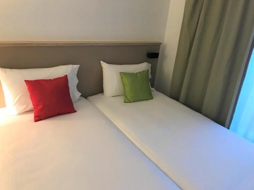 Amhotel,Paris>>Aulnay-Sous-Bois,2 star