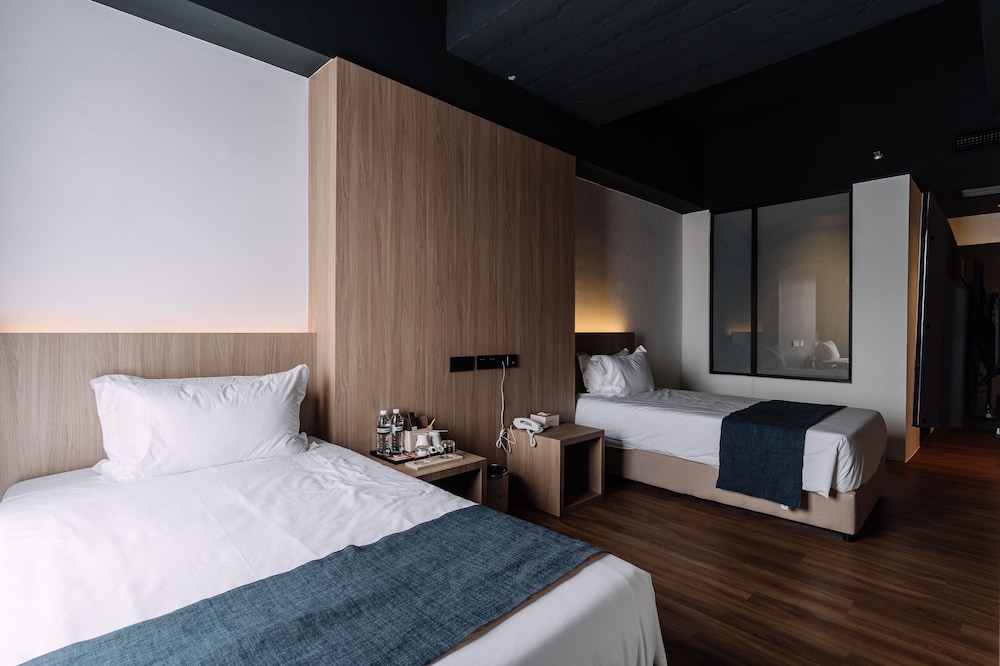 impiana by roxy hotel