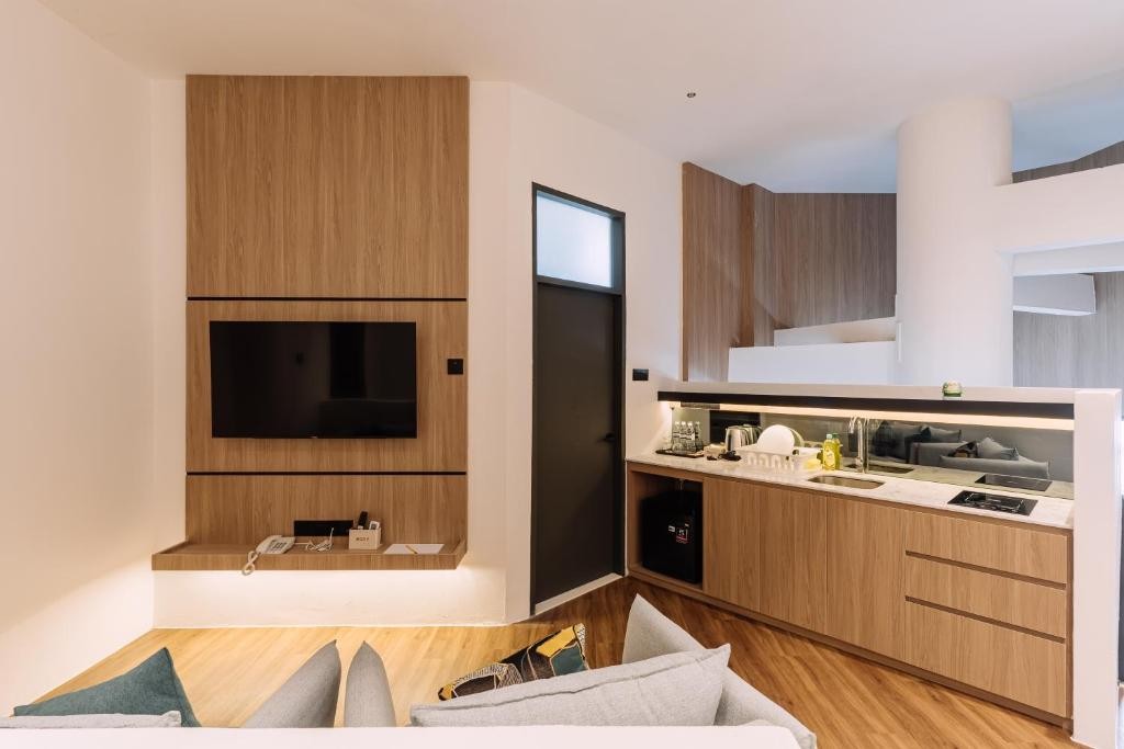 impiana by roxy hotel