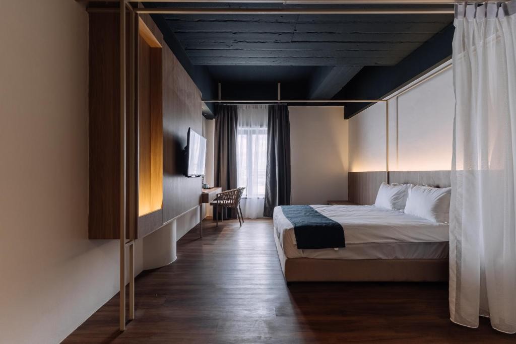 impiana by roxy hotel