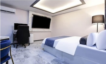on and off hotel