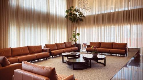 trade hotel
