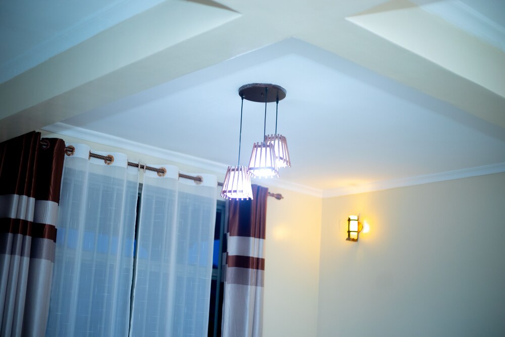 inviting 6 bedrooms apartment in kigali