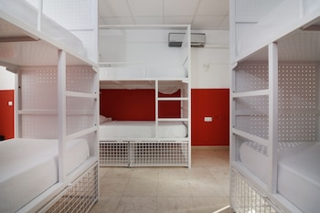 feel hostels city center