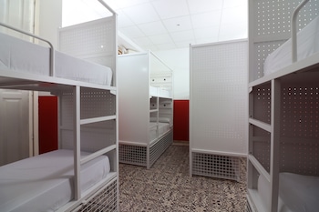 feel hostels city center