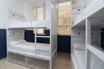 feel hostels city center