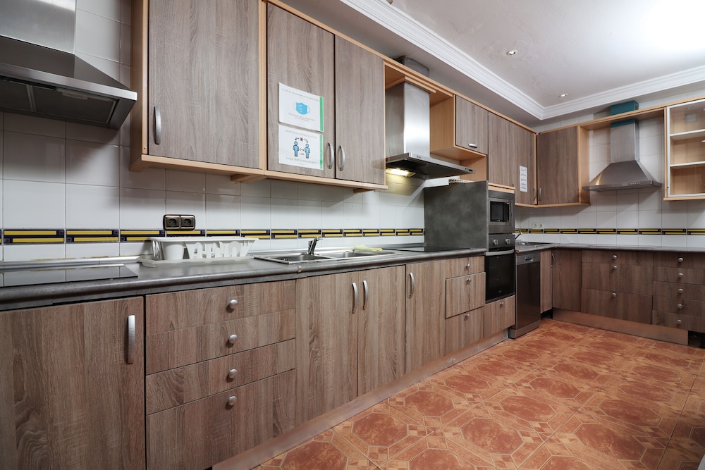 feel hostels city center