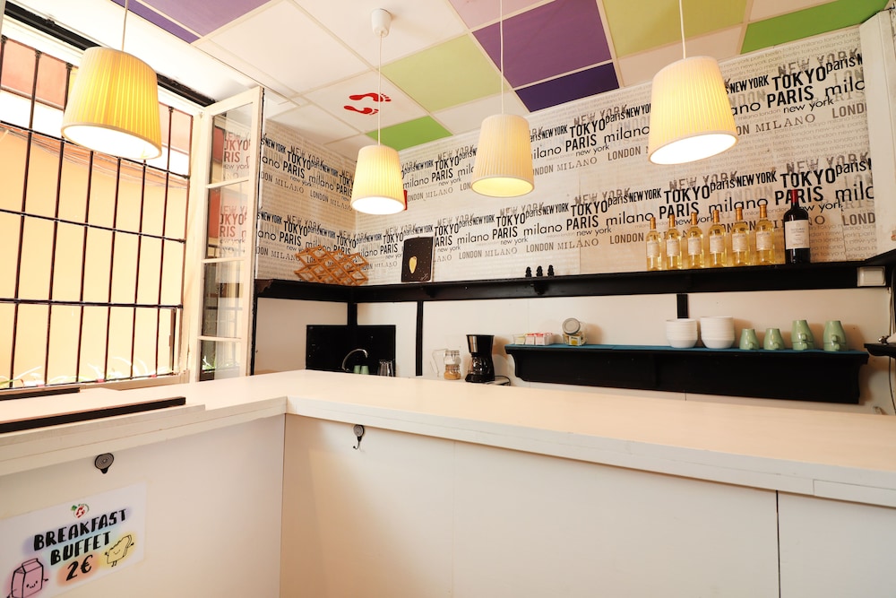 feel hostels city center