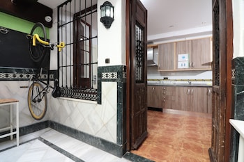 feel hostels city center