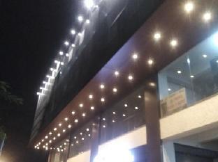 J K Inn Hotel - Urban Express,,3 star