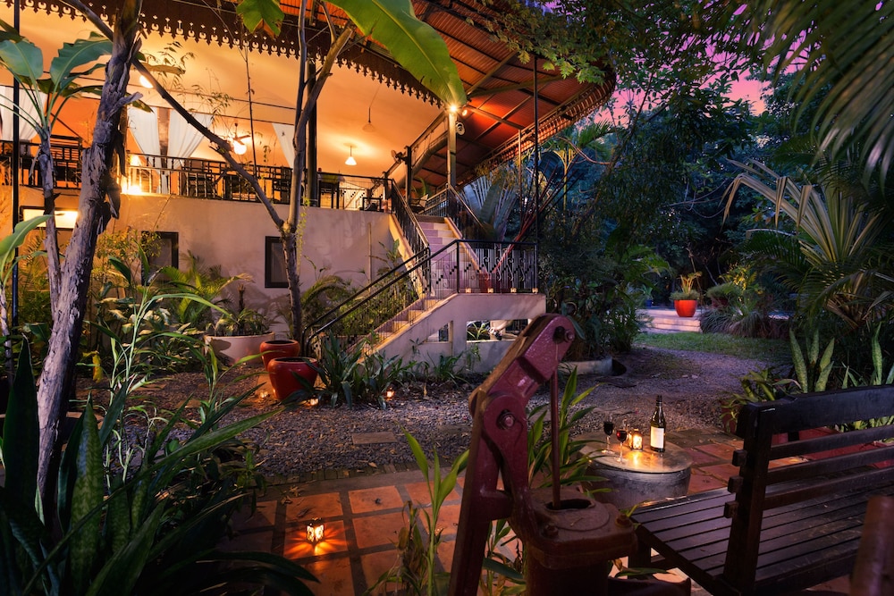 the cockatoo nature resort and spa