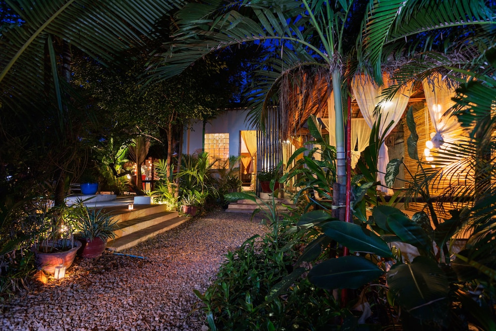the cockatoo nature resort and spa
