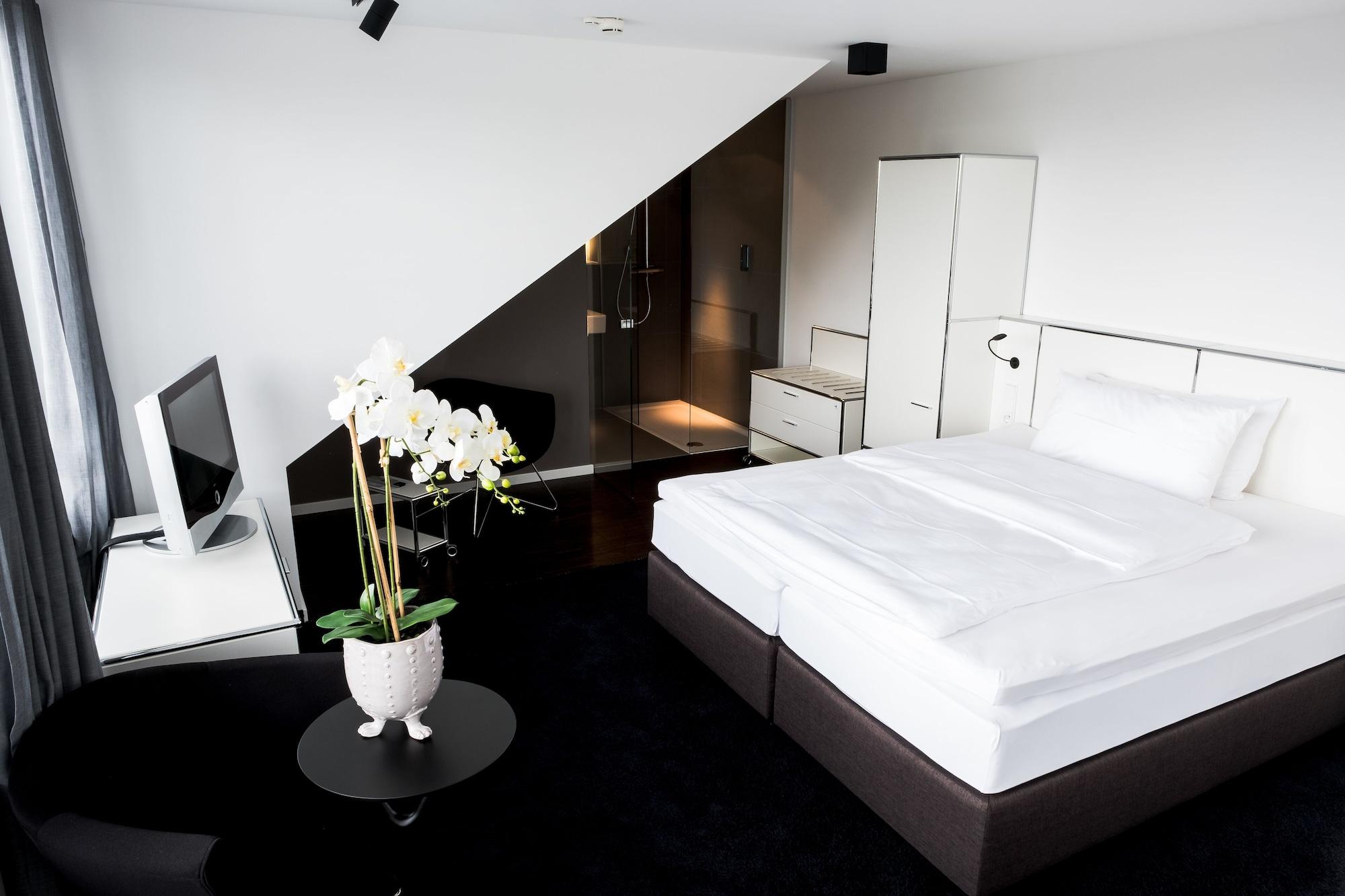 andrepeat koln airport