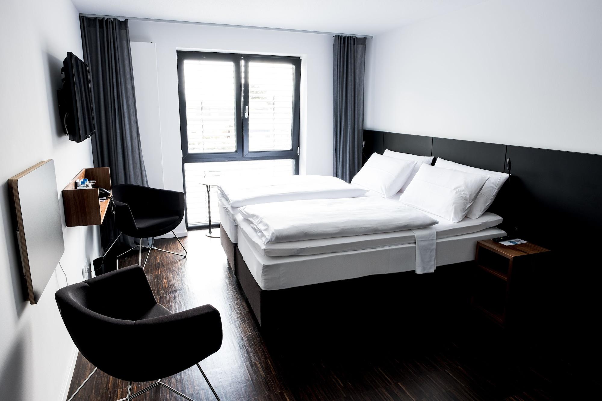 andrepeat koln airport