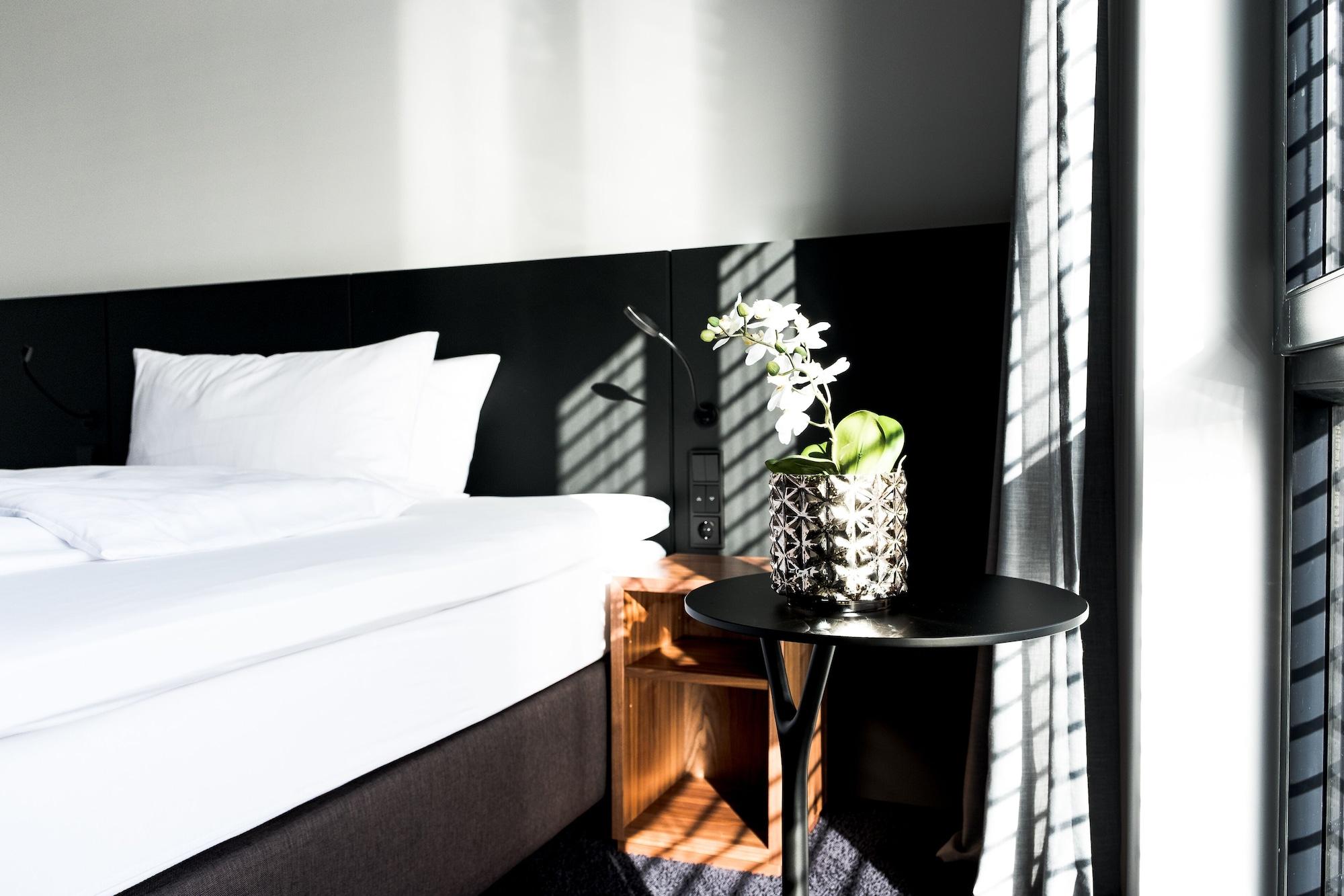 andrepeat koln airport