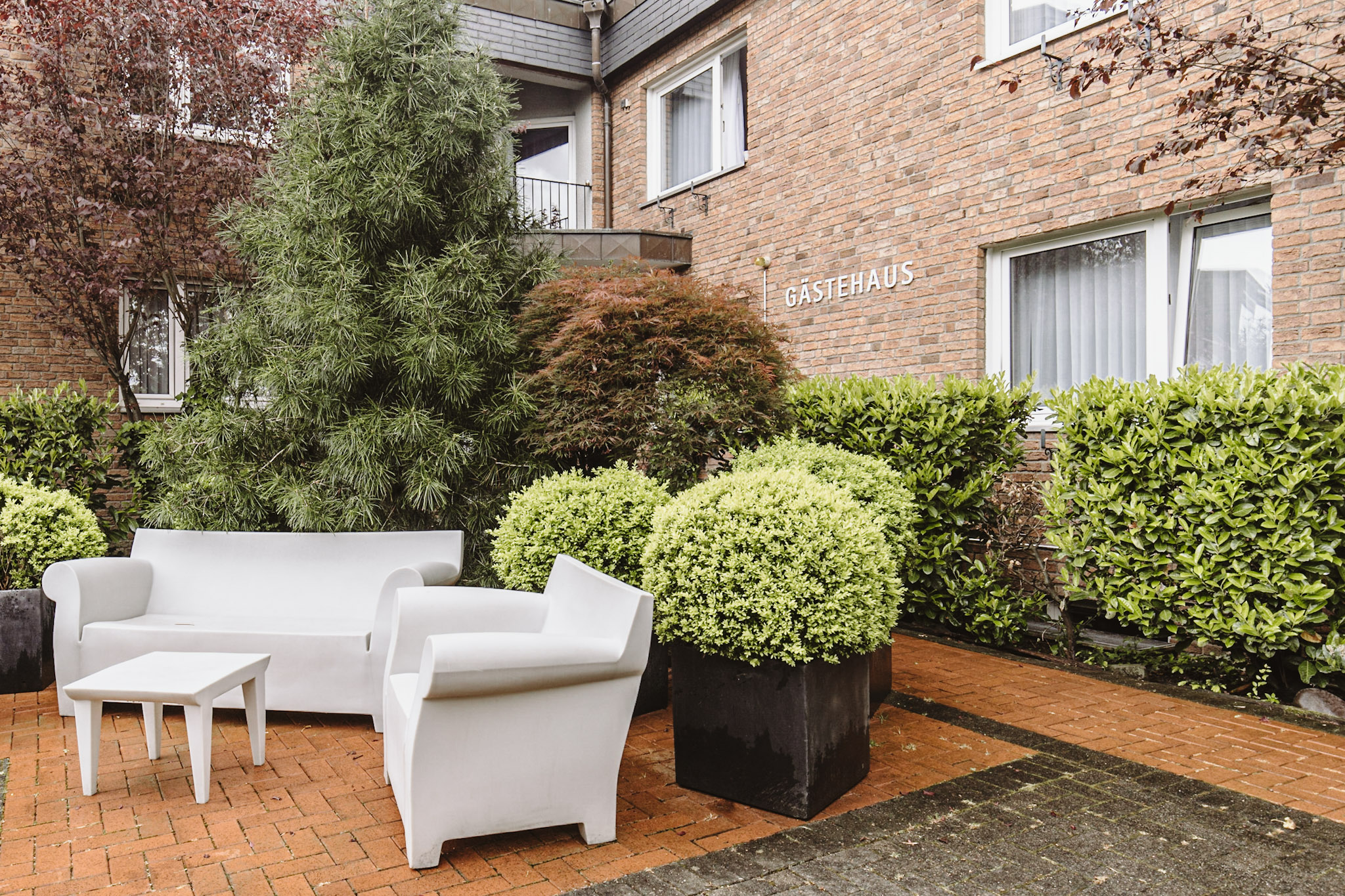 andrepeat koln airport