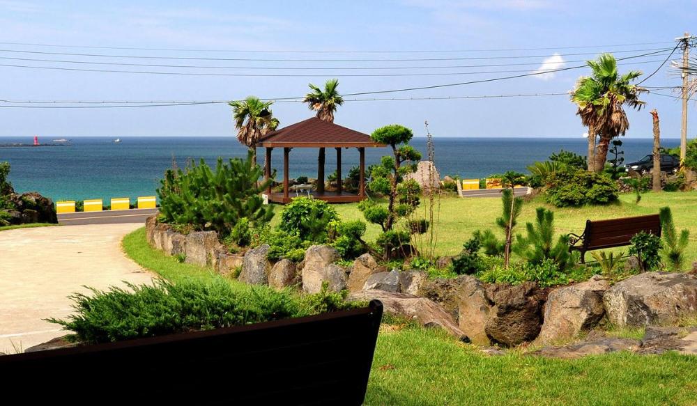 jeju thehouse pension