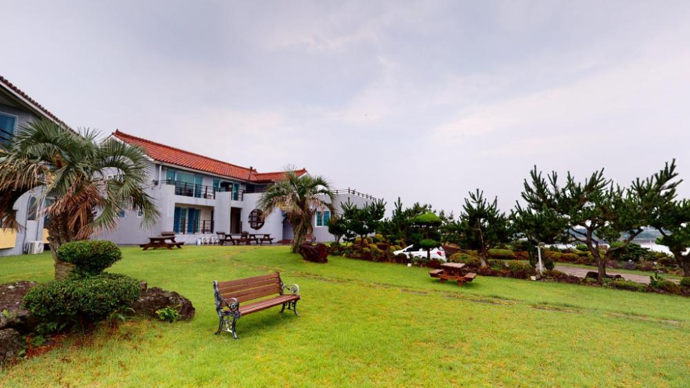 jeju thehouse pension