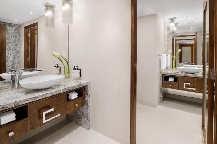 intercontinental bahrain by ihg