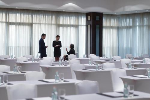 intercontinental bahrain by ihg