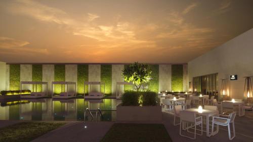 intercontinental bahrain by ihg