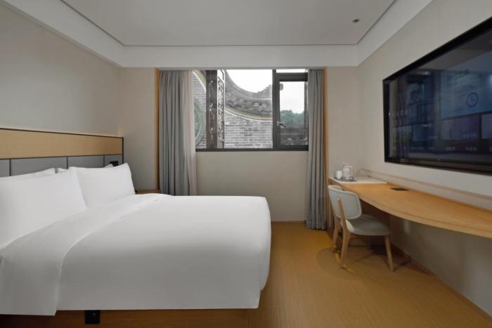 ji hotel chongqing bishan cbd xiuhu park
