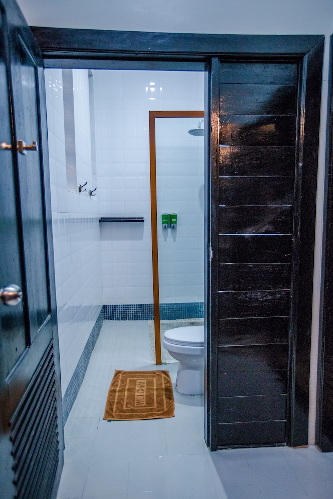 the sanctuary villa battambang