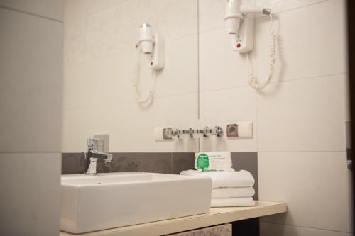 hotel baltic plaza medispa and fit