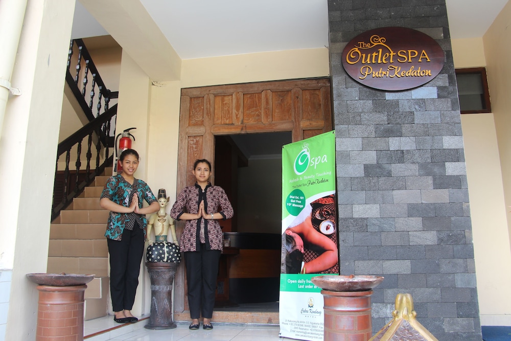 cakra kembang hotel