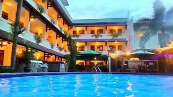 cakra kembang hotel