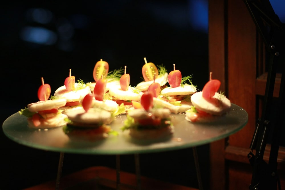 cakra kembang hotel