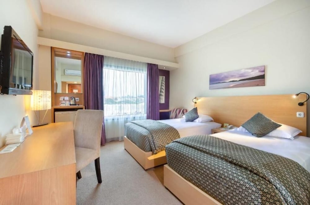 tychi hotel
