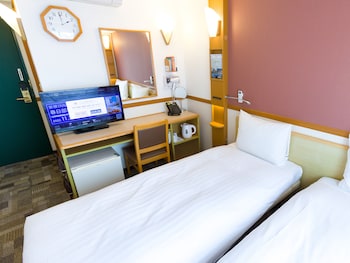 toyoko inn yokohama tsurumi station higashi