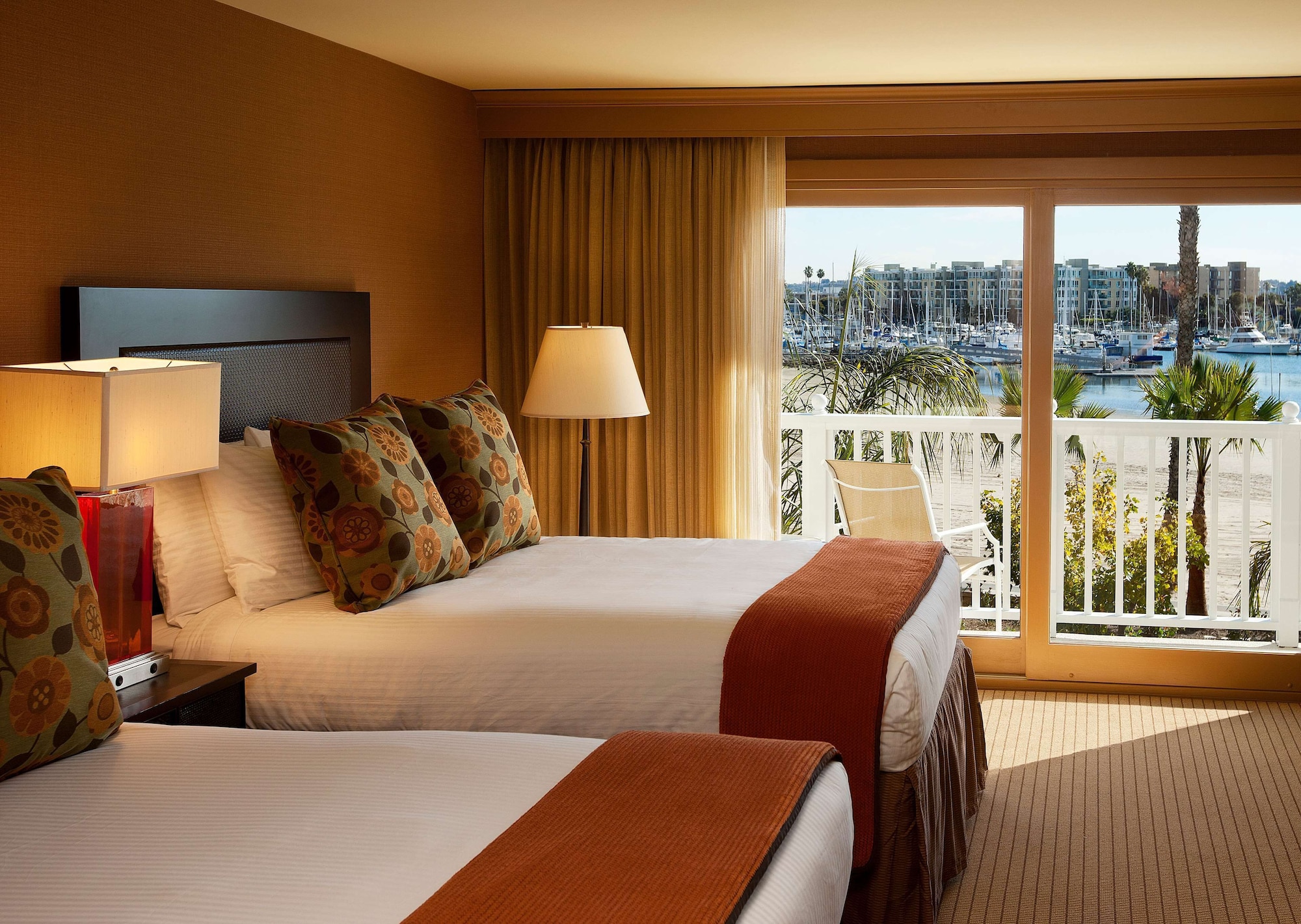 jamaica bay inn marina del rey tapestry collection by hilton